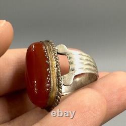 Large beautiful ancient Roman ring in solid silver and agate stone