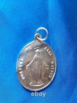 Lot of 32 Antique Religious Medals in Solid Silver No. 8