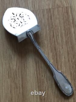 MAGNIFICENT antique SIFTING SPOON in SOLID SILVER Widow COMPERE