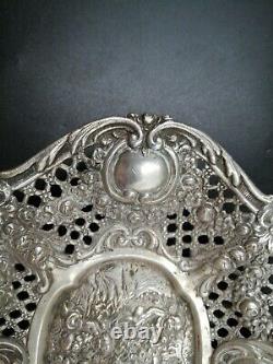 Magnific Ancien Plat Scissored Silver Display Massif Manufacture German