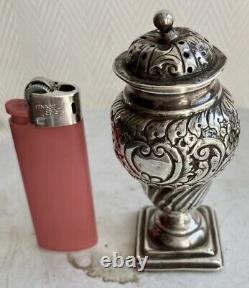 Magnificent Old Fire-parfum In Solid Silver English Punch