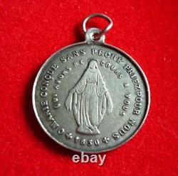 Miraculous Medal VACHETTE 1830 Antique Religious Solid Silver Vintage