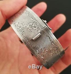 Napoleon III Antique Chiseled Bracelet In Sterling Silver