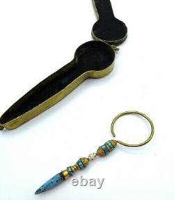 Old Dignitary Earring And Tibet Case 19th