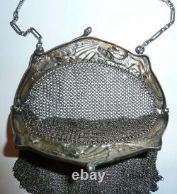 Old Handbag In Massive Silver Mesh Aumoniere Xix° Dragon Silver