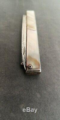 Old Orchard Knife Shell Massive Silver Early 18th
