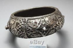 Old Silver Bracelet Presahara Morocco Ethnic Jewelry
