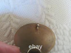 Old oval box in solid English silver, 57 g