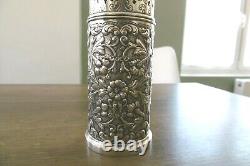 Old solid silver sugar shaker 167 GR