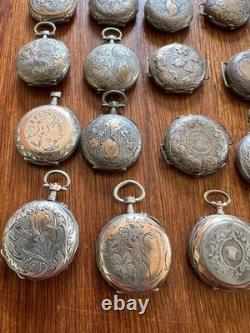 Solid silver and gold decoration. 23 cases of vintage watches. Total 236 g.