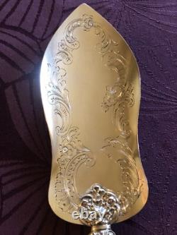 Splendid and Antique Cake Server entirely made of solid silver