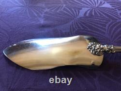 Splendid and Antique Cake Server entirely made of solid silver