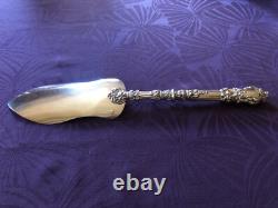 Splendid and Antique Cake Server entirely made of solid silver