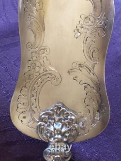 Splendid and Antique Cake Server entirely made of solid silver