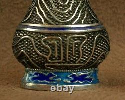 Translate this title in English: 'Beautiful Antique Miniature Solid Silver Enamel Vase China Late 19th Century, Early 20th Century'