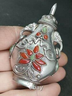 Translation: Ancient Chinese Snuff Bottle with Tibetan Solid Silver and Coral Punch Mark