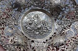 Translation: Ancient Solid Silver 800 Cup with Romantic Cherubin Putti Decoration