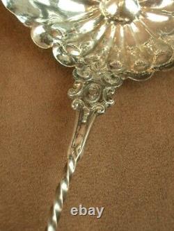 Translation: BEAUTIFUL LARGE PUNCH LADLE IN SOLID SILVER WITH MINERVA HALLMARK 19th CENTURY