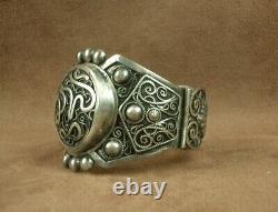 Translation: Beautiful Ancient Berber Bracelet in Solid Stamped Silver