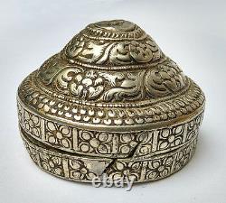 Very Old Silver-crafted Bethel Box Bouthan 17/18th