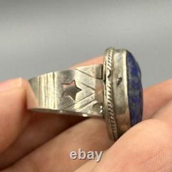 Very ancient Roman ring in solid silver with lapis lazuli