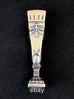 Very pretty old small SILVER SEAL in SOLID 800 SILVER