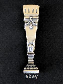 Very pretty old small SILVER SEAL in SOLID 800 SILVER