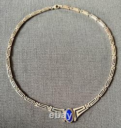 Vintage Greek Chain Necklace in Solid Silver Set with a Lapis Lazuli Stamp 925
