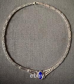 Vintage Greek Chain Necklace in Solid Silver Set with a Lapis Lazuli Stamp 925