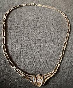 Vintage Greek Chain Necklace in Solid Silver Set with a Lapis Lazuli Stamp 925