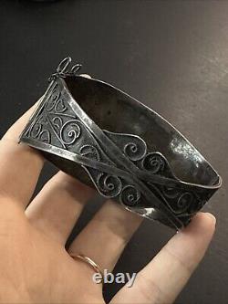 Vintage Solid Silver Gourmette Bracelet Ethnic Tank Bangle