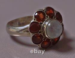 Vintage silver ring with garnet and moonstone, solid silver ring, garnet size 55