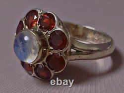 Vintage silver ring with garnet and moonstone, solid silver ring, garnet size 55