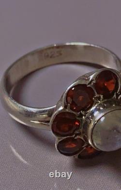 Vintage silver ring with garnet and moonstone, solid silver ring, garnet size 55