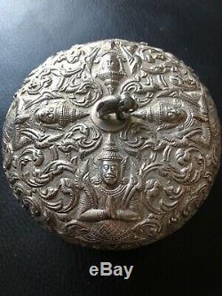 XIX India Superb Old Silver Box 240 Gr. Goddess Lakshmi, Lotus, Elephant