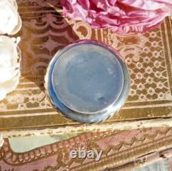 ANCIENNE BOITE à PILULES en ARGENT MASSIF XIXe de style Rocaille, Poids 24 gr