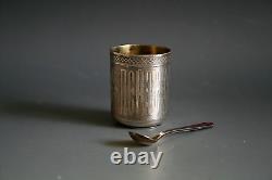 ANCIENNE TASSE RUSSE EN ARGENT MASSIF XIXème et CUILLÈRE EN MÉTAL BLANC