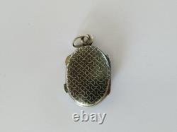 ANCIEN PENDENTIF RELIQUAIRE ARGENT MASSIF RELIQUE DE LA VRAIE CROIX XIXe