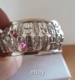 Ancien Bracelet Manchette En Argent Massif Égyptien Ankh Scarabee 44g