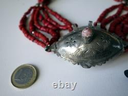 Ancien Collier Berbère Maroc bourse en argent et corail