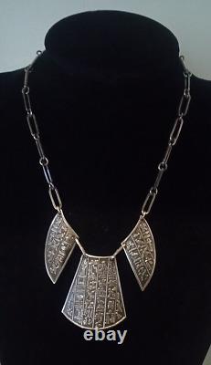 Ancien Collier Style Égyptien En Argent Massif