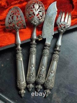 Ancien SERVICE A MIGNARDISES en Argent et Argent fourré déco rocaille et putti