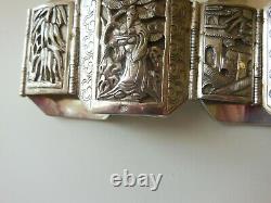 Ancien bracelet Chinois en argent ciselé