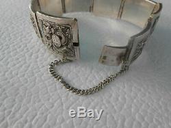 Ancien bracelet articulé en argent massif 51,80grs
