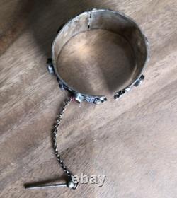 Ancien bracelet enfant Berbère Kabyle émaillé argent poinçons crabe