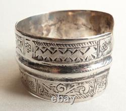 Ancien bracelet ethnique argent massif silver