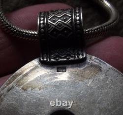Ancien collier pendentif en argent massif