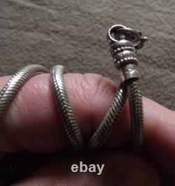 Ancien collier pendentif en argent massif