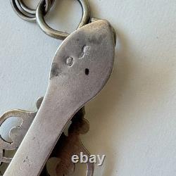 Ancien crochet de châtelaine en argent massif Mx116