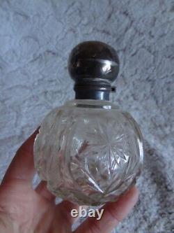 Ancien flacon à parfum en argent massif d'époque victorienne